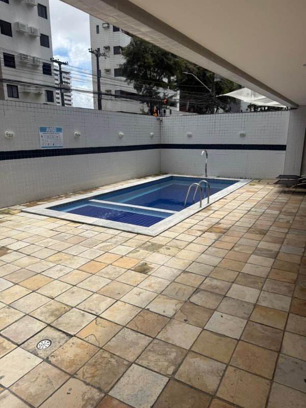 Apartamento à venda com 3 quartos sendo uma suíte, 82m² área útil por R$ 650.000,00 Rua Professor Augusto Lins e Silva Recife - 