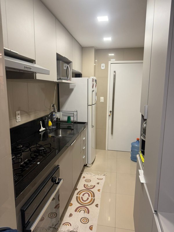Apartamento à venda com 3 quartos sendo uma suíte, 82m² área útil por R$ 650.000,00 Rua Professor Augusto Lins e Silva Recife - 