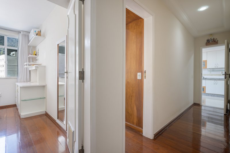 Em uma das melhores ruas do bairro, a 5 minutos do metrô, este apartamento é um achado! Rua Antônio Basílio Rio de Janeiro - 