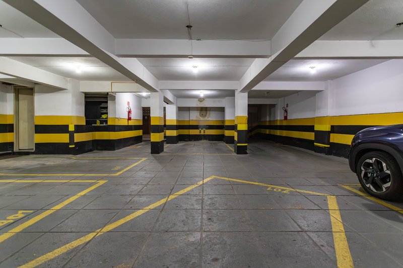 Em uma das melhores ruas do bairro, a 5 minutos do metrô, este apartamento é um achado! Rua Antônio Basílio Rio de Janeiro - 