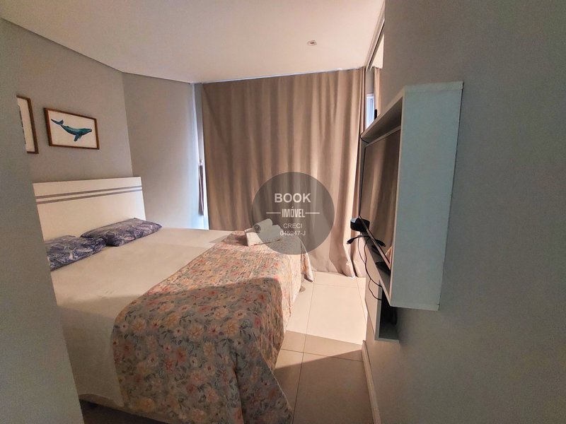 Apartamento Mobiliado com Vista Mar Livre!   Av. Mal. Floriano Peixoto Santos - 