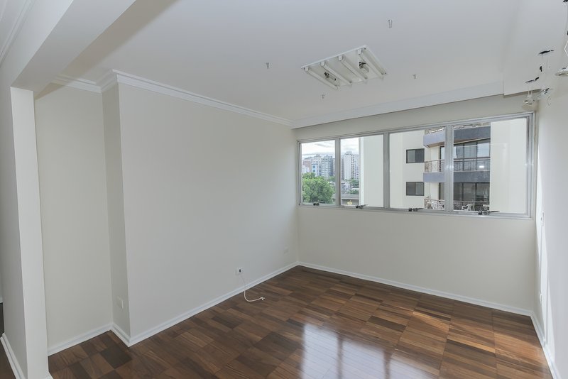 VENDO LINDO APARTAMENTO REFORMADO - 90M2 - 2 QUARTOS Rua Luís Dias São Paulo - 
