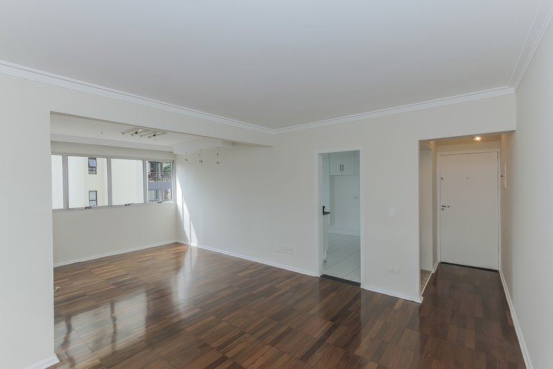 VENDO LINDO APARTAMENTO REFORMADO - 90M2 - 2 QUARTOS Rua Luís Dias São Paulo - 