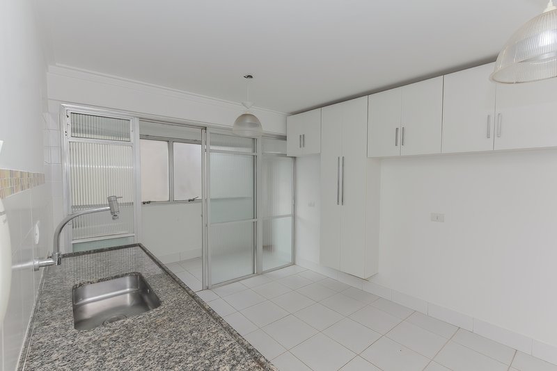 VENDO LINDO APARTAMENTO REFORMADO - 90M2 - 2 QUARTOS Rua Luís Dias São Paulo - 