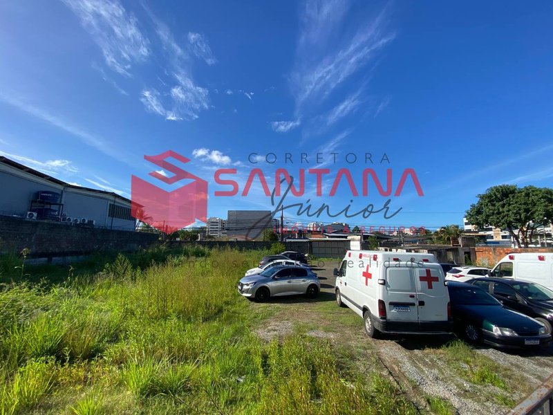 Terreno 2.640 m² – Frente de Rua – Comercial ou Residencial Rua Itagibá Lauro de Freitas - 