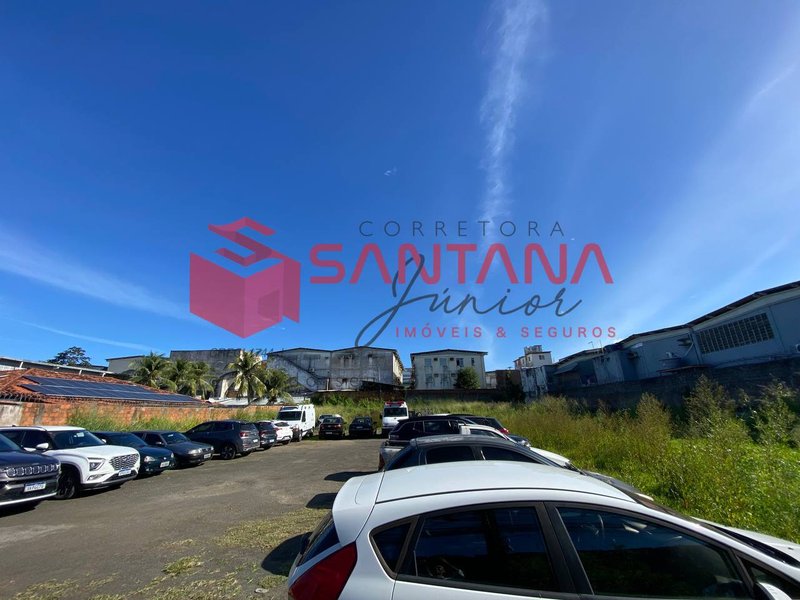 Terreno 2.640 m² – Frente de Rua – Comercial ou Residencial Rua Itagibá Lauro de Freitas - 
