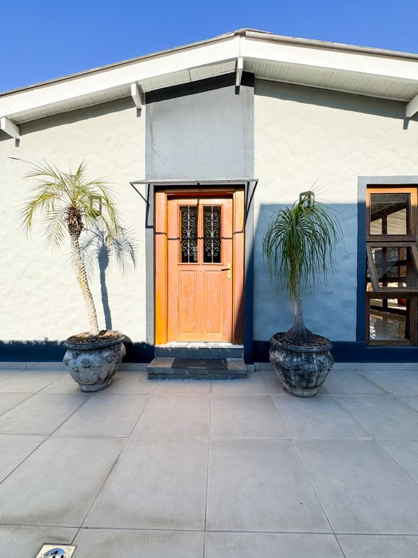Casa Térrea ampla Rodovia Alberto Hinoto Arujá - 