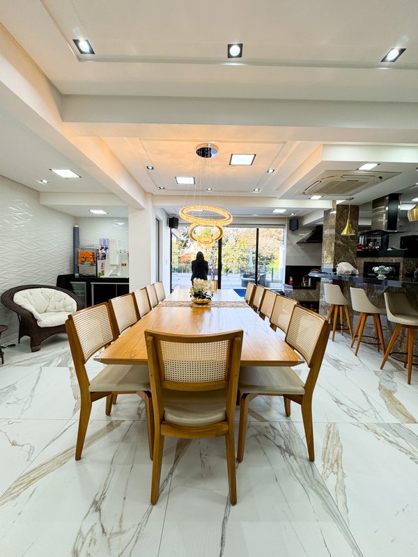 Uma Casa e um estilo de vida Rodovia Alberto Hinoto Arujá - 