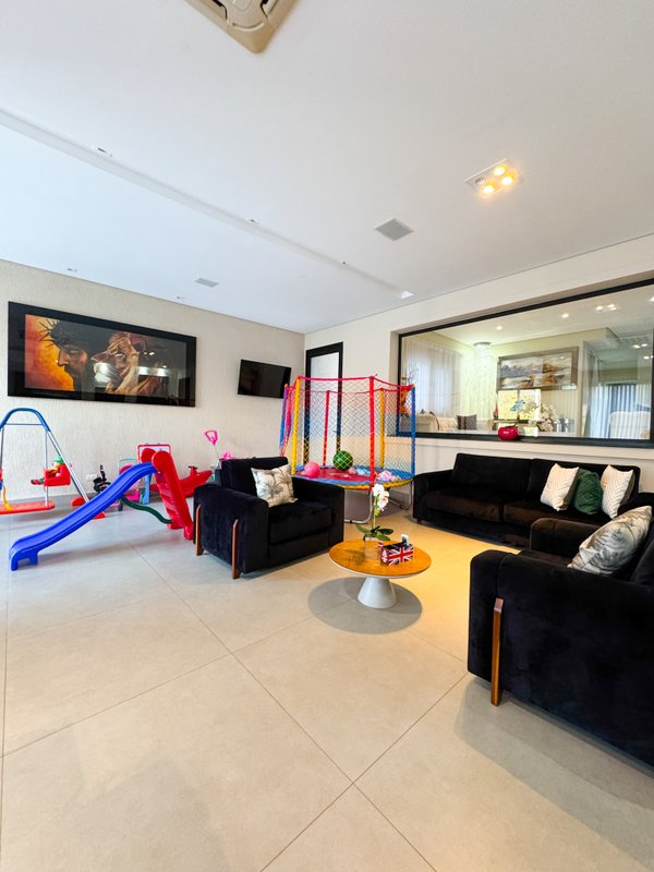 Uma Casa e um estilo de vida Rodovia Alberto Hinoto Arujá - 