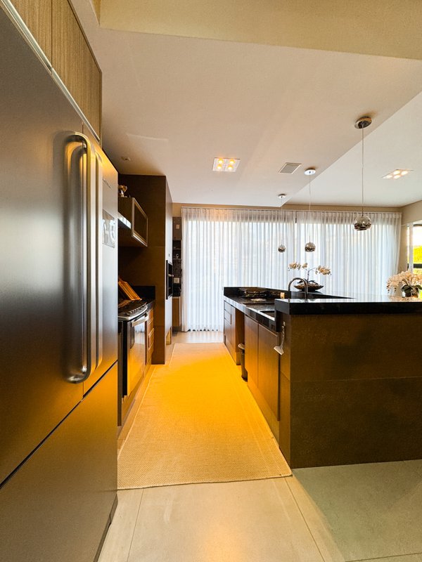 Uma Casa e um estilo de vida Rodovia Alberto Hinoto Arujá - 