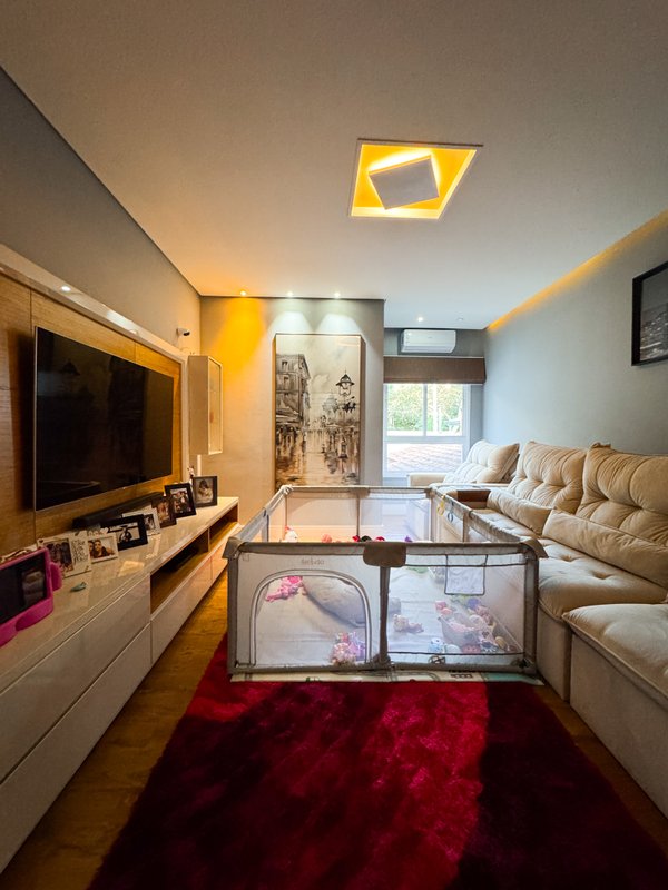 Uma Casa e um estilo de vida Rodovia Alberto Hinoto Arujá - 