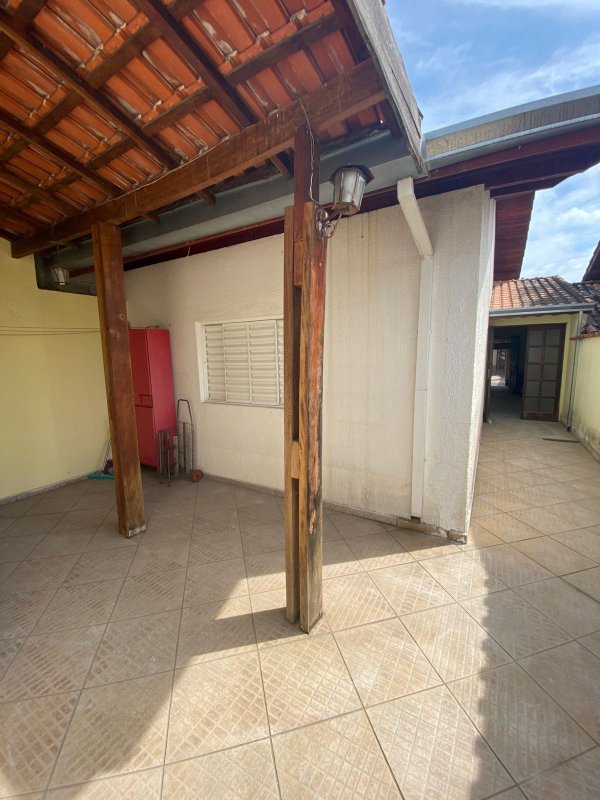Casa-- 2 dormitórios - Residencial Veneza  Mogi das Cruzes - 