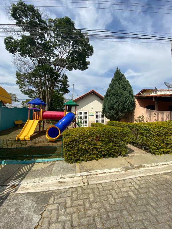 Casa-- 2 dormitórios - Residencial Veneza  Mogi das Cruzes - 