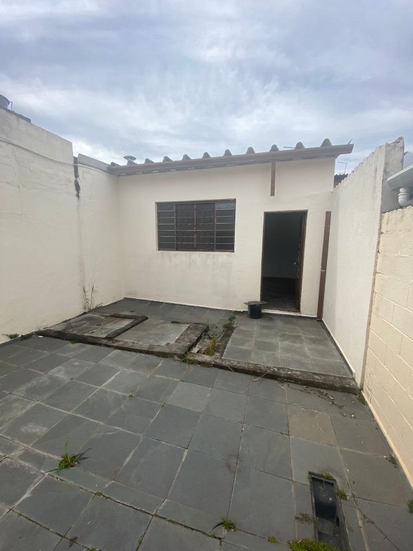 Casa - 2 Dormitórios - jardim Universo  Mogi das Cruzes - 
