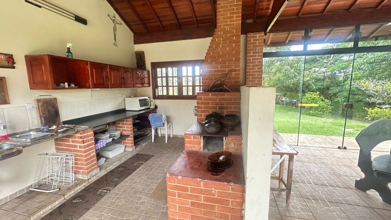 “OPORTUNIDADE”, VENDO, CHACARA COM CASA TODA MOBILIADA NO CONDOMÍNIO VITASSAY EM BOITUVA Alameda dos Hibiscos Boituva - 