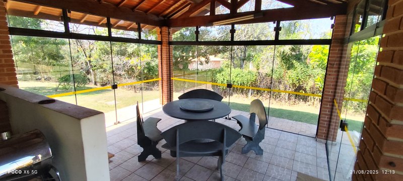 “OPORTUNIDADE”, VENDO, CHACARA COM CASA TODA MOBILIADA NO CONDOMÍNIO VITASSAY EM BOITUVA Alameda dos Hibiscos Boituva - 