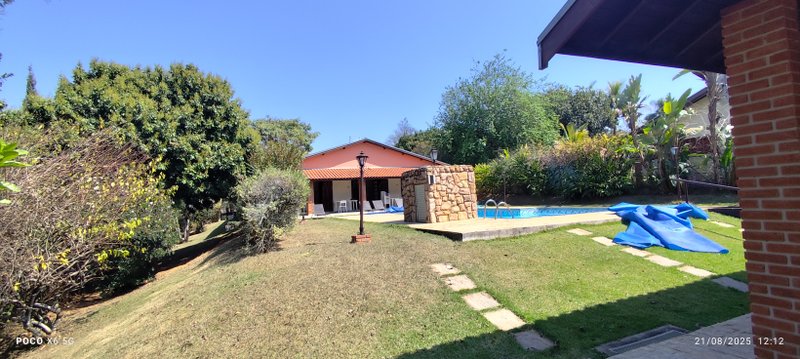 “OPORTUNIDADE”, VENDO, CHACARA COM CASA TODA MOBILIADA NO CONDOMÍNIO VITASSAY EM BOITUVA Alameda dos Hibiscos Boituva - 