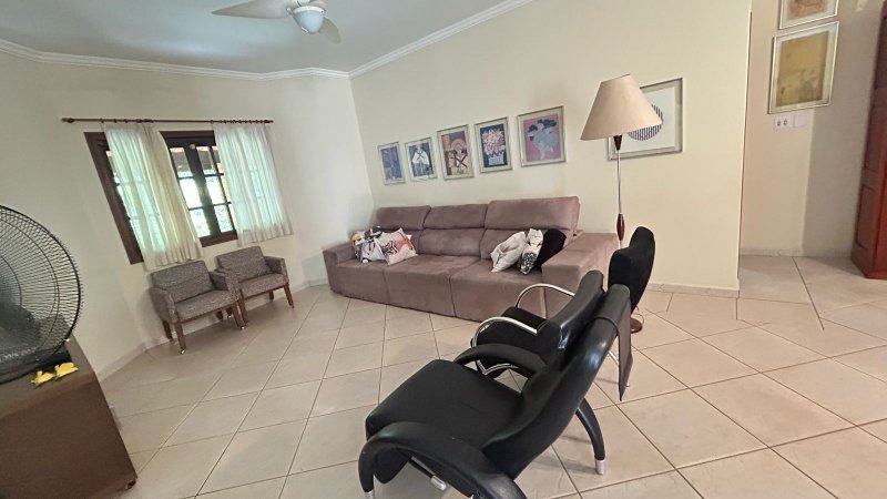 “OPORTUNIDADE”, VENDO, CHACARA COM CASA TODA MOBILIADA NO CONDOMÍNIO VITASSAY EM BOITUVA Alameda dos Hibiscos Boituva - 