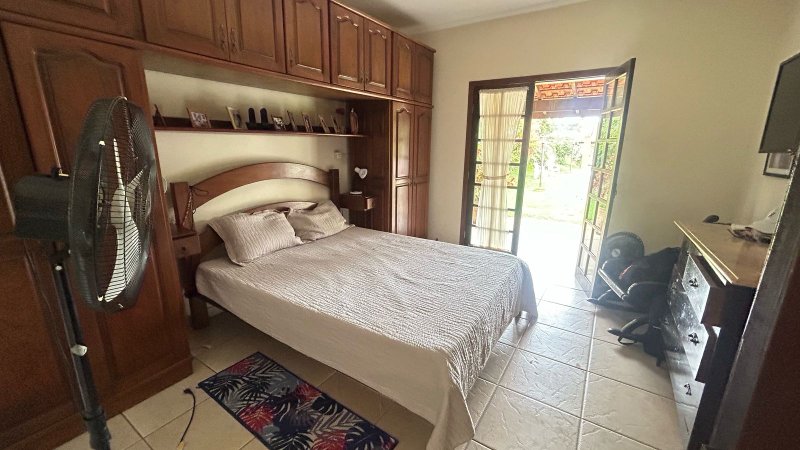 “OPORTUNIDADE”, VENDO, CHACARA COM CASA TODA MOBILIADA NO CONDOMÍNIO VITASSAY EM BOITUVA Alameda dos Hibiscos Boituva - 