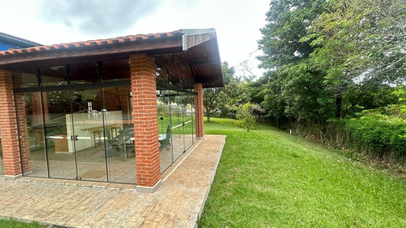 “OPORTUNIDADE”, VENDO, CHACARA COM CASA TODA MOBILIADA NO CONDOMÍNIO VITASSAY EM BOITUVA Alameda dos Hibiscos Boituva - 