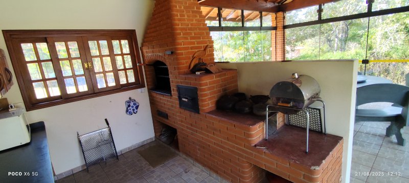 “OPORTUNIDADE”, VENDO, CHACARA COM CASA TODA MOBILIADA NO CONDOMÍNIO VITASSAY EM BOITUVA Alameda dos Hibiscos Boituva - 