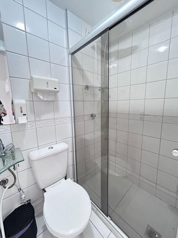 APARTAMENTO 4 QUARTOS SUÍTE VARANDA LAVABO DEPENDÊNCIA 2 GARAGENS À VENDA NA GRAÇA Avenida Princesa Leopoldina Salvador - 