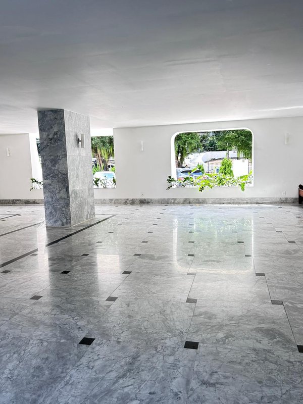 APARTAMENTO 4 QUARTOS SUÍTE VARANDA LAVABO DEPENDÊNCIA 2 GARAGENS À VENDA NA GRAÇA Avenida Princesa Leopoldina Salvador - 