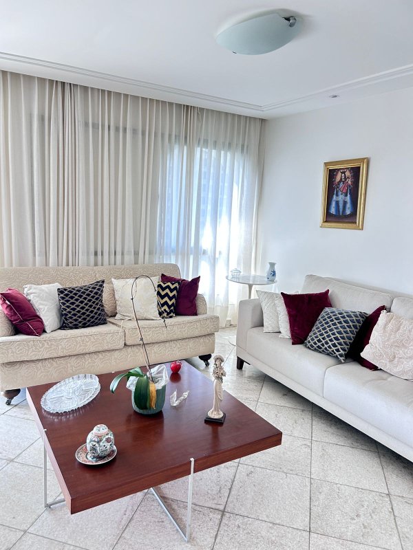 APARTAMENTO 4 QUARTOS SUÍTE VARANDA LAVABO DEPENDÊNCIA 2 GARAGENS À VENDA NA GRAÇA Avenida Princesa Leopoldina Salvador - 