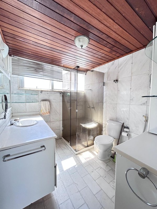 APARTAMENTO 4 QUARTOS SUÍTE DEPENDÊNCIA COMPLETA 2 GARAGENS À VENDA NA GRAÇA! Rua Desembargador Oscar Dantas Salvador - 