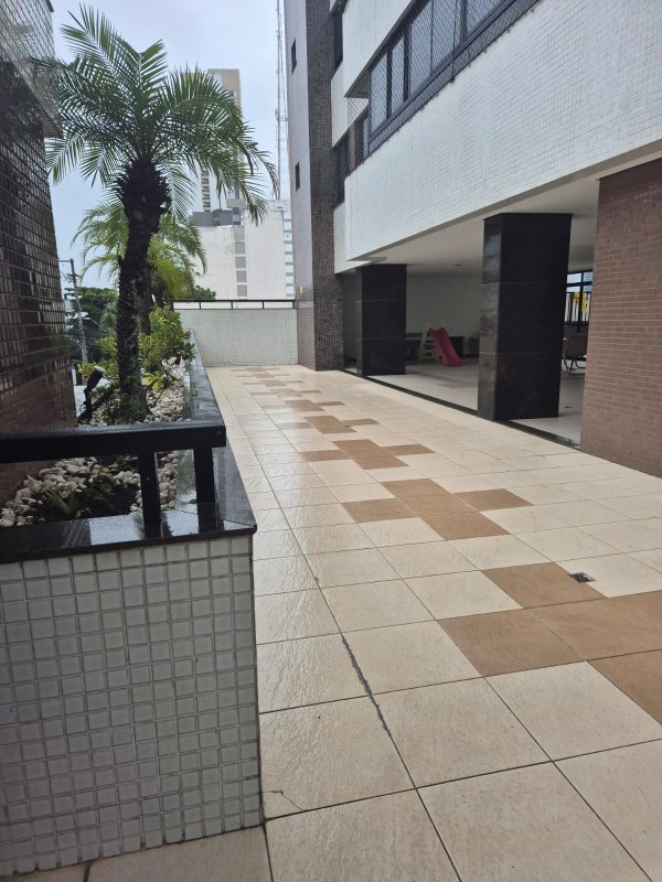 APARTAMENTO NASCENTE 2 QUARTOS SUÍTE VARANDA DEPENDÊNCIA 2 GARAGENS À VENDA NA FEDERAÇÃO! Rua Professor Aristides Novis Salvador - 