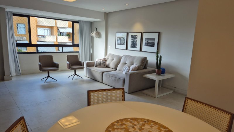 APARTAMENTO NASCENTE 2 QUARTOS SUÍTE VARANDA DEPENDÊNCIA 2 GARAGENS À VENDA NA FEDERAÇÃO! Rua Professor Aristides Novis Salvador - 