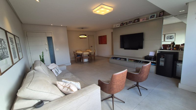 APARTAMENTO NASCENTE 2 QUARTOS SUÍTE VARANDA DEPENDÊNCIA 2 GARAGENS À VENDA NA FEDERAÇÃO! Rua Professor Aristides Novis Salvador - 