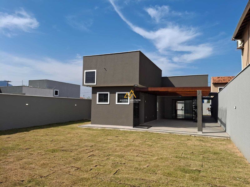 Casa com 3 dormitórios à venda, 160 m² por R$ 870.000 - Jardim Atlântico Leste (Itaipuaçu)  Maricá - 