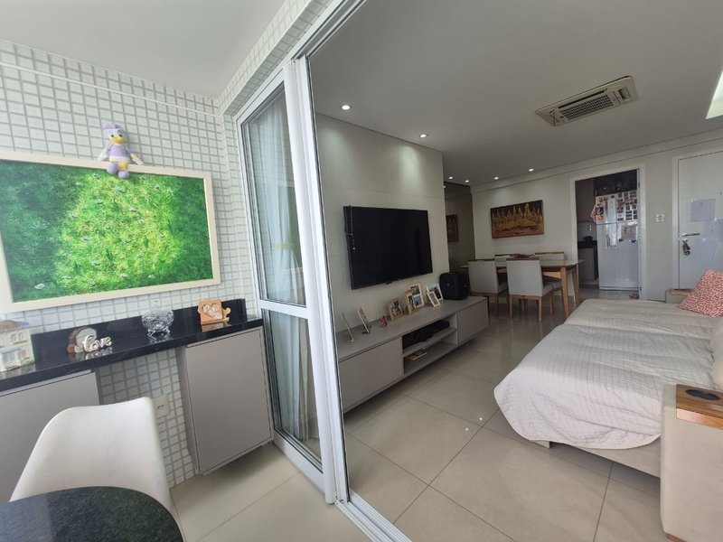 APARTAMENTO 3 QUARTOS SUÍTE DEP VARANDA PISCINA ACADEMIA QUADRA À VENDA NO CIDADE JARDIM Rua Leonor Calmon Salvador - 