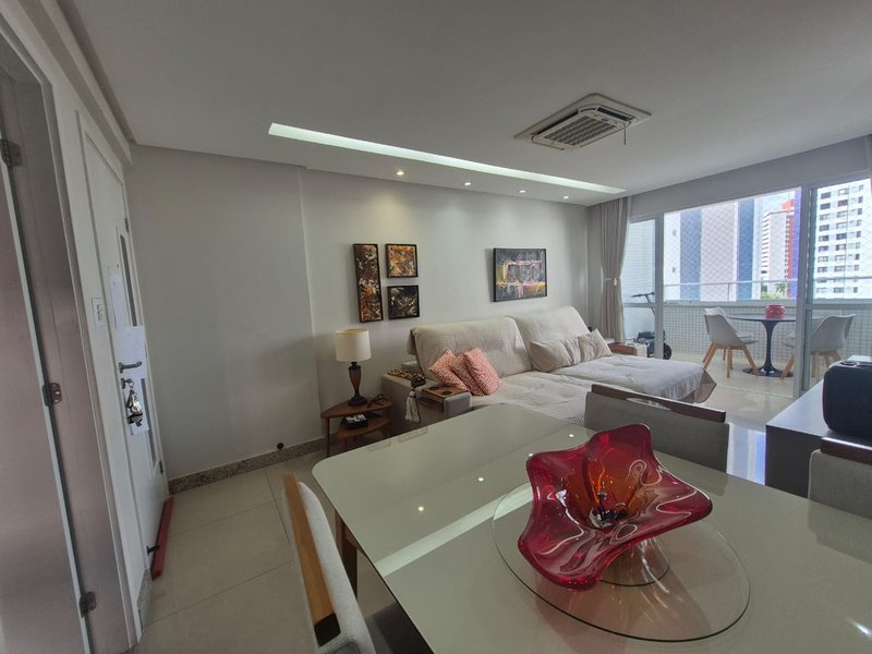 APARTAMENTO 3 QUARTOS SUÍTE DEP VARANDA PISCINA ACADEMIA QUADRA À VENDA NO CIDADE JARDIM Rua Leonor Calmon Salvador - 