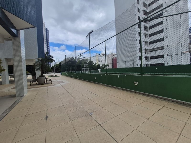 APARTAMENTO 3 QUARTOS SUÍTE DEP VARANDA PISCINA ACADEMIA QUADRA À VENDA NO CIDADE JARDIM Rua Leonor Calmon Salvador - 