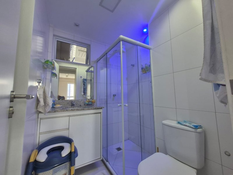 APARTAMENTO 3 QUARTOS SUÍTE DEP VARANDA PISCINA ACADEMIA QUADRA À VENDA NO CIDADE JARDIM Rua Leonor Calmon Salvador - 