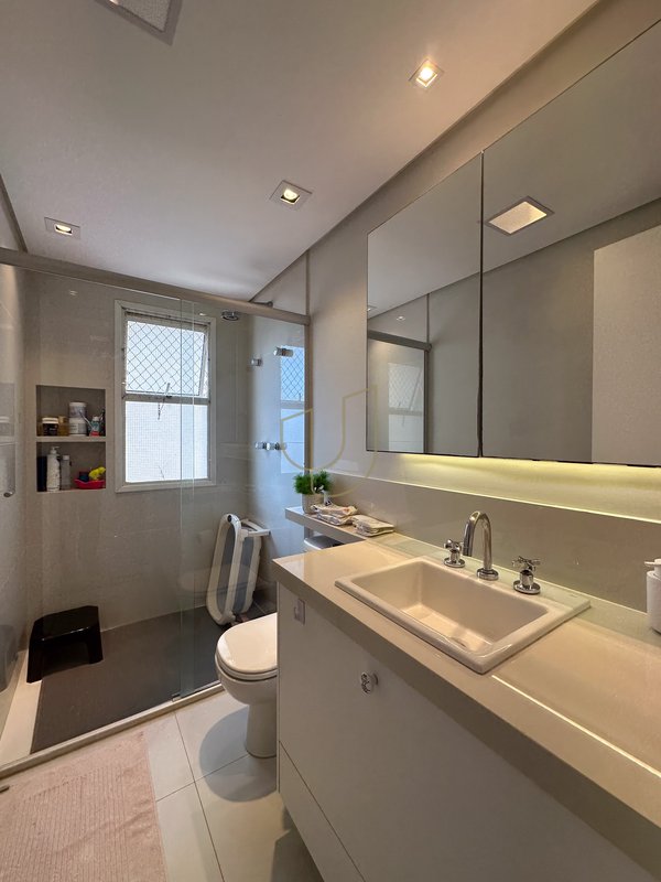 Apartamento com 3 Dormitórios no Premiere Rua Benedito Osvaldo Lecques São José dos Campos - 