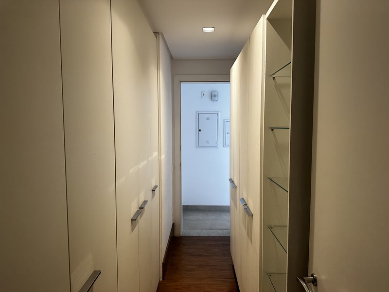 Apartamento para venda com 4 dormitórios, 5 vagas próximo ao Parque Ibirapuera  São Paulo - 