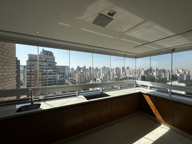 Apartamento para venda com 4 dormitórios, 5 vagas próximo ao Parque Ibirapuera  São Paulo - 