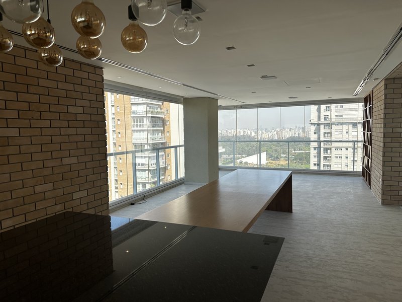 Apartamento para venda com 4 dormitórios, 5 vagas próximo ao Parque Ibirapuera  São Paulo - 