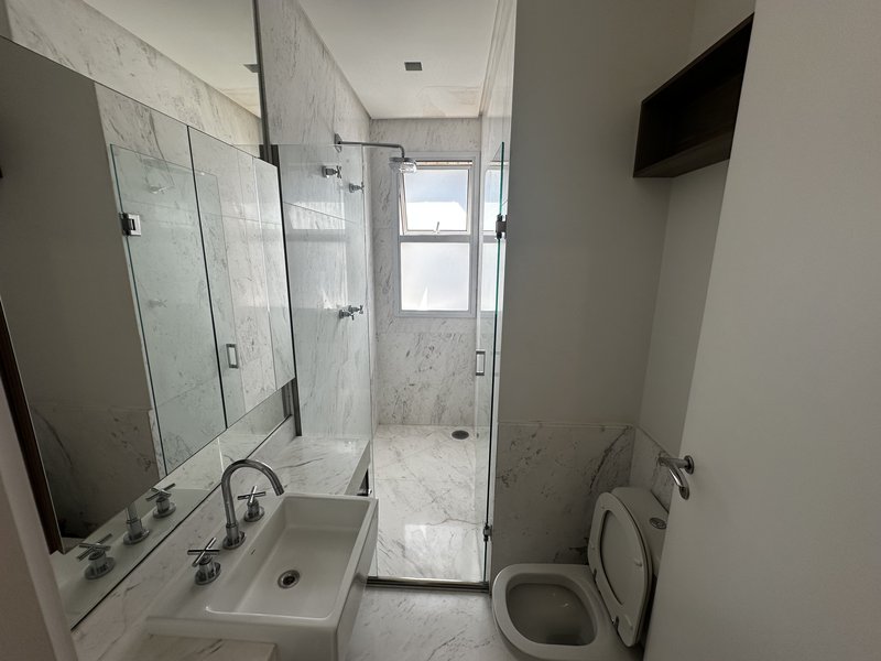 Apartamento para venda com 4 dormitórios, 5 vagas próximo ao Parque Ibirapuera  São Paulo - 