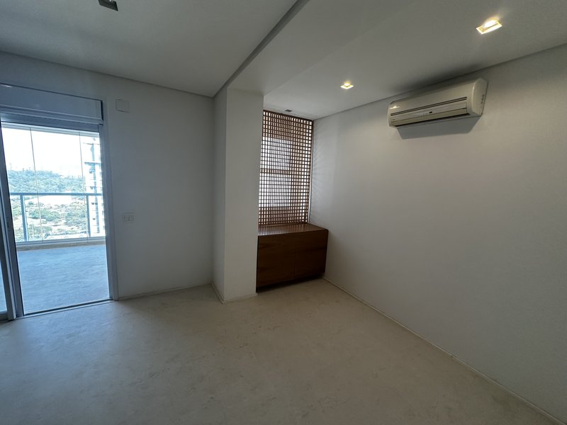 Apartamento para venda com 4 dormitórios, 5 vagas próximo ao Parque Ibirapuera  São Paulo - 