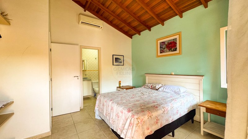 Casa em condomínio na Praia de Juquehy - LOCAÇÃO ANUAL  São Sebastião - 