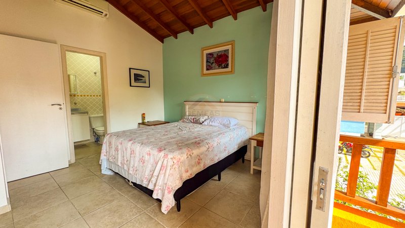 Casa em condomínio na Praia de Juquehy - LOCAÇÃO ANUAL  São Sebastião - 