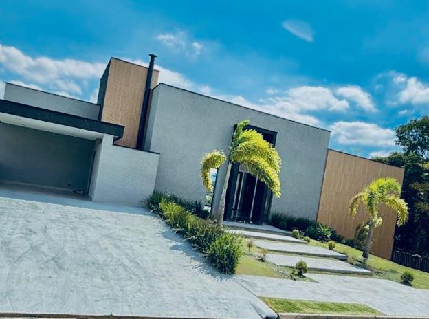 Casa com 3 dormit&oacute;rios &agrave; venda,540 m&sup2; - Condom&iacute;nio Village Ipanema II - Ara&ccedil;oiaba - SP Av: Francisco de Assis Chateaubriand Araçoiaba da Serra - 