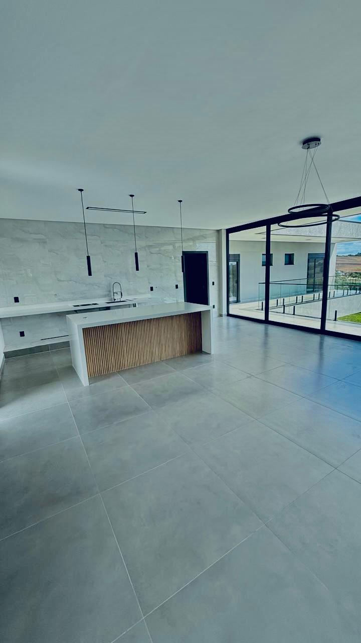 Casa com 3 dormit&oacute;rios &agrave; venda,540 m&sup2; - Condom&iacute;nio Village Ipanema II - Ara&ccedil;oiaba - SP Av: Francisco de Assis Chateaubriand Araçoiaba da Serra - 