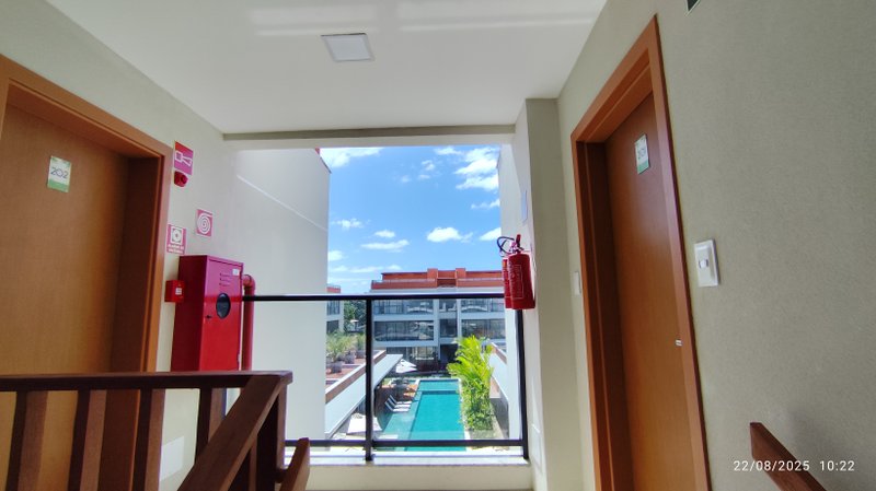 Apartamento de Cobertura /2 suites/Praia de Guarajuba condominio Águas Camaçari - 