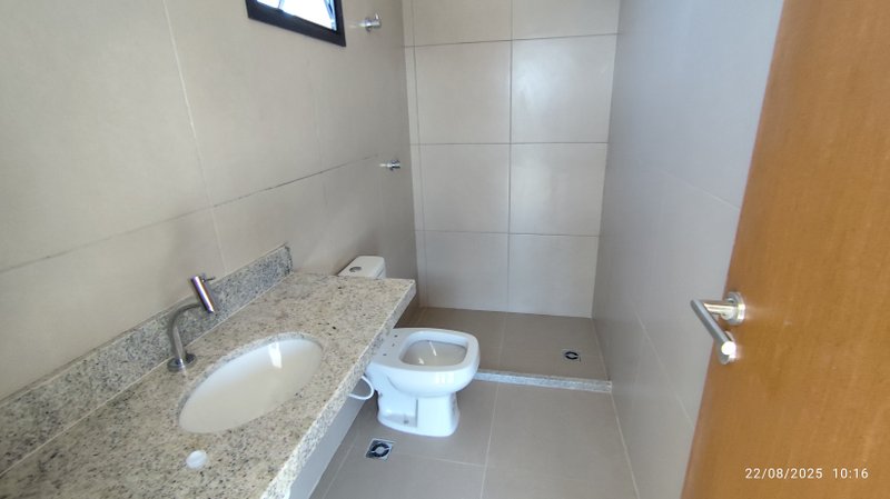 Apartamento de Cobertura /2 suites/Praia de Guarajuba condominio Águas Camaçari - 