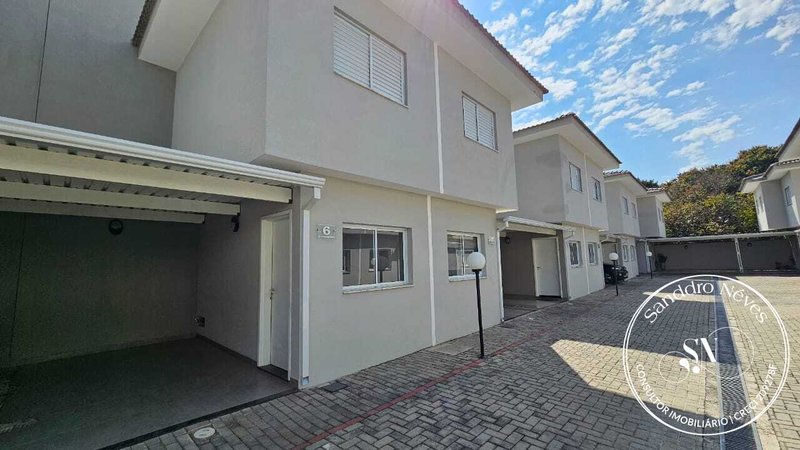 Casa À venda, 60m, 2 Dormitorios, R$ 420.000 - Villagio Caprese - Sorocaba SP Rua Ophélia Santucci Romano Sorocaba - 